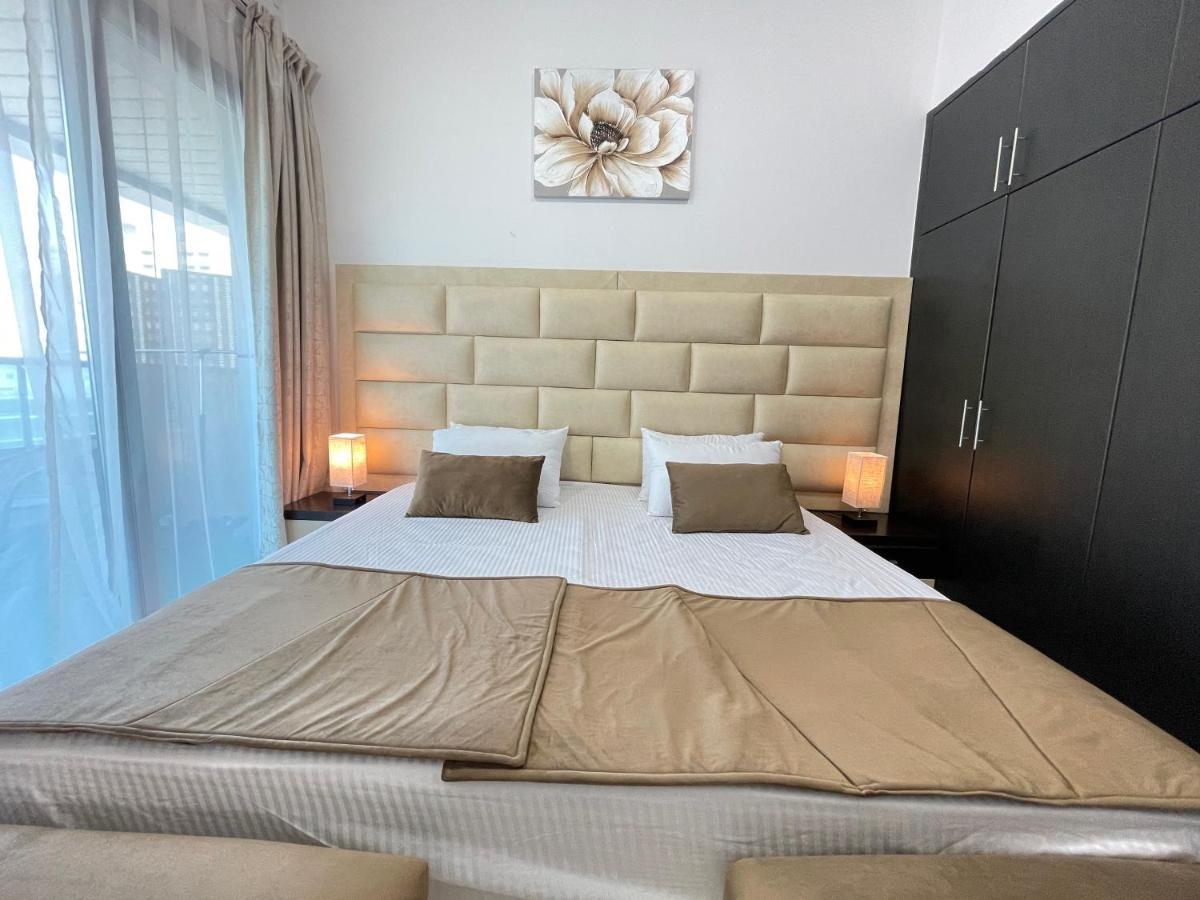 Private Gorgeous Room With Marina View With Shared Kitchen In Shared Apartment Dubai Eksteriør bilde