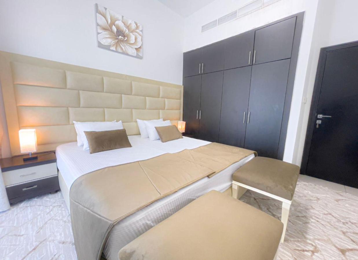 Private Gorgeous Room With Marina View With Shared Kitchen In Shared Apartment Dubai Eksteriør bilde