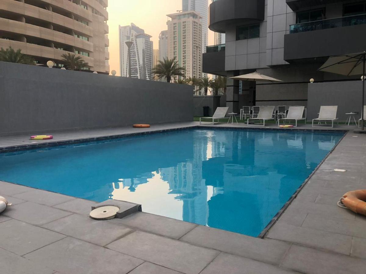 Private Gorgeous Room With Marina View With Shared Kitchen In Shared Apartment Dubai Eksteriør bilde