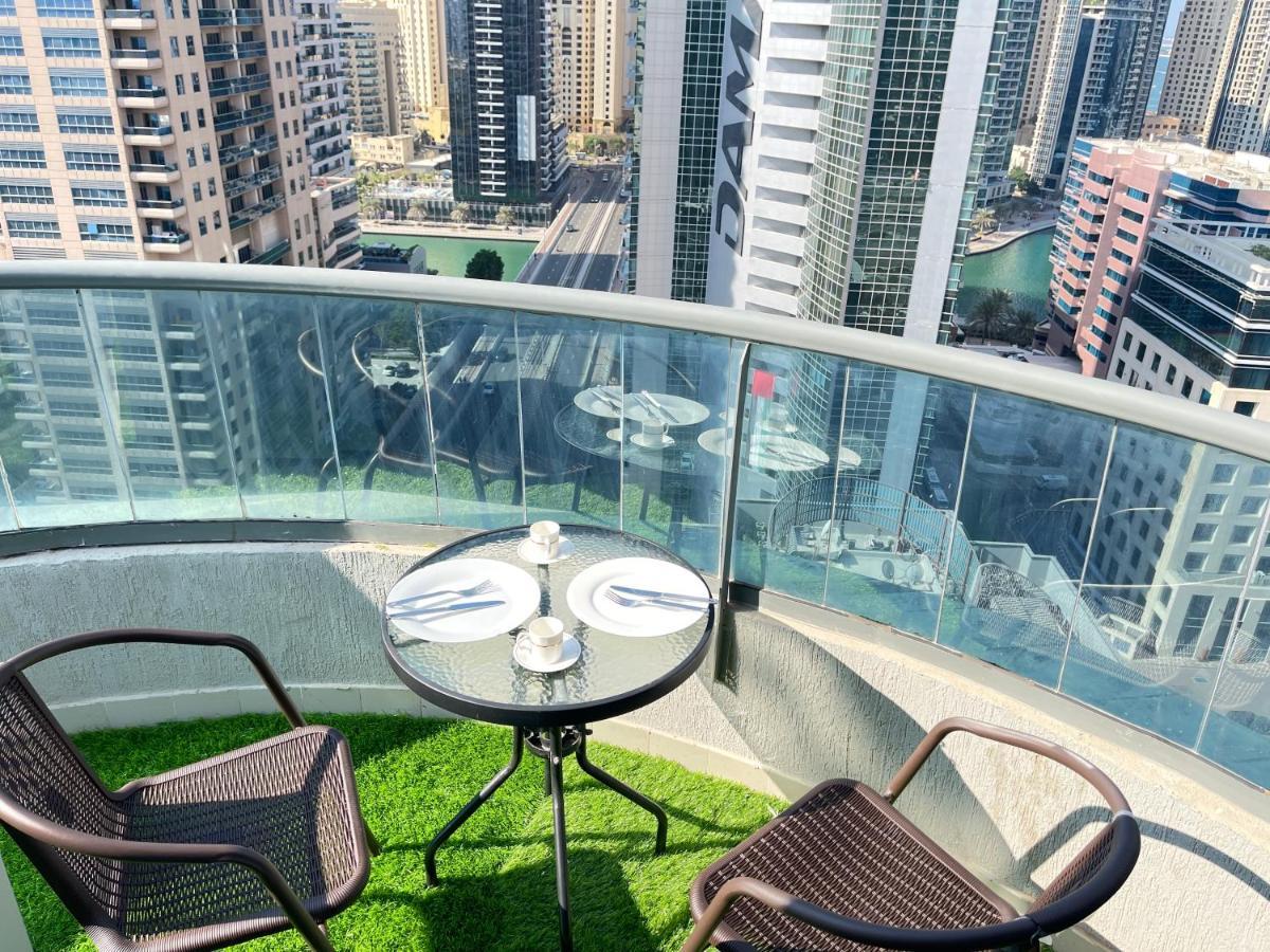 Private Gorgeous Room With Marina View With Shared Kitchen In Shared Apartment Dubai Eksteriør bilde